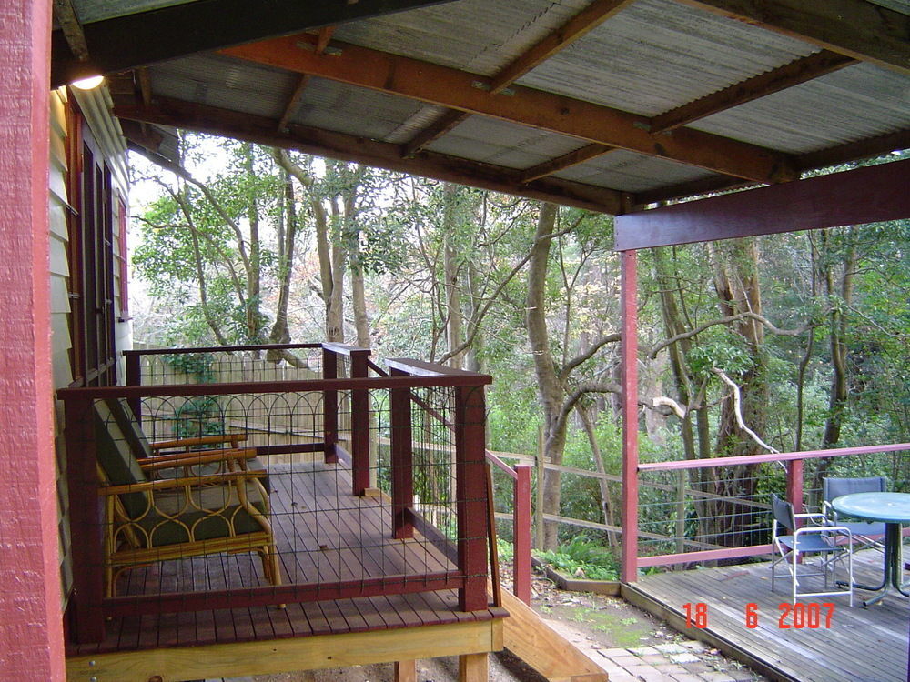 Stone'S Throw Cottage Bed And Breakfast Belgrave Εξωτερικό φωτογραφία