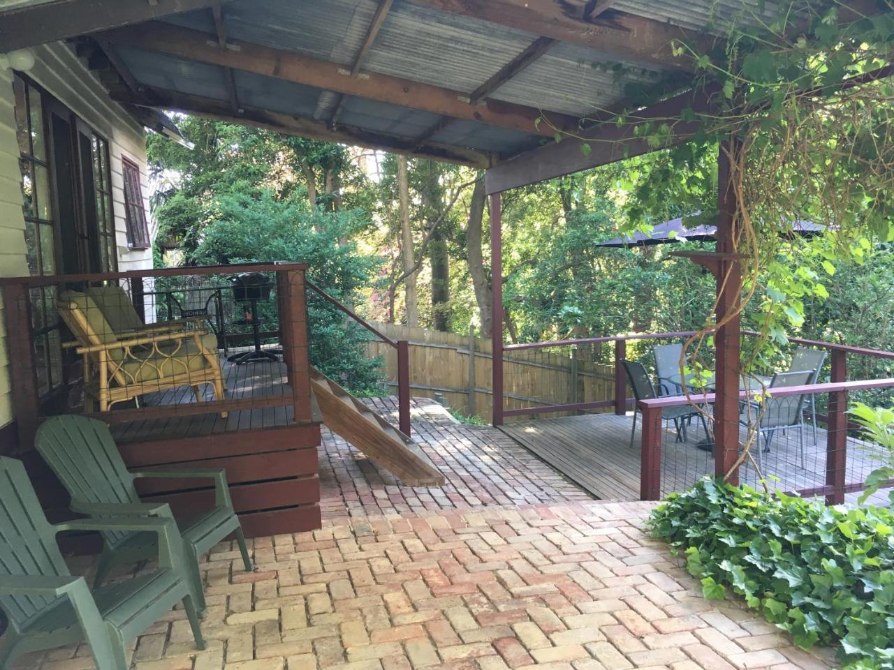 Stone'S Throw Cottage Bed And Breakfast Belgrave Εξωτερικό φωτογραφία